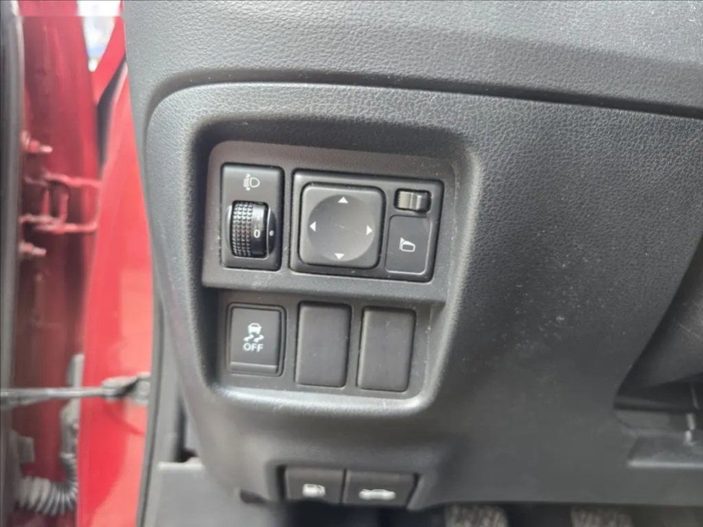 Nissan Juke, 1,6 i 86 KW - 17