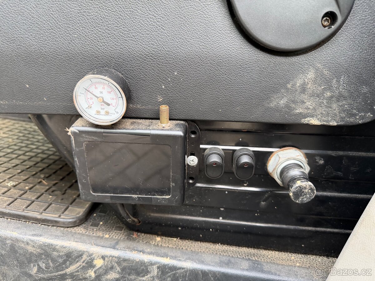 Prodám odtahovku VW T6 2.0 TDi PPF - 17