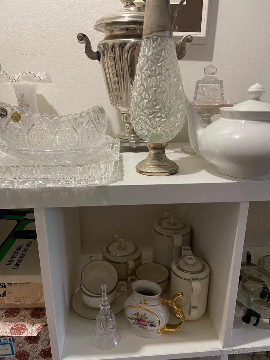 Starožitné sklo-porcelán-nádobí-drobnosti - 17