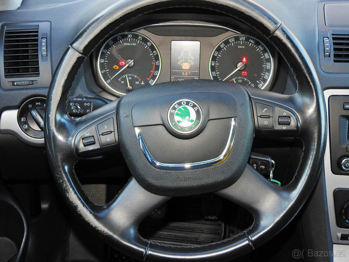 Š.Octavia II Com 2.0 TDI 103 kW,Facel.,2012,ČR,S.kn.,269 tkm - 17