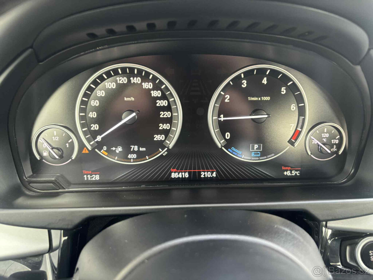 Prodám BMW X5 2.0 XDrive 40e 4X4 - 17