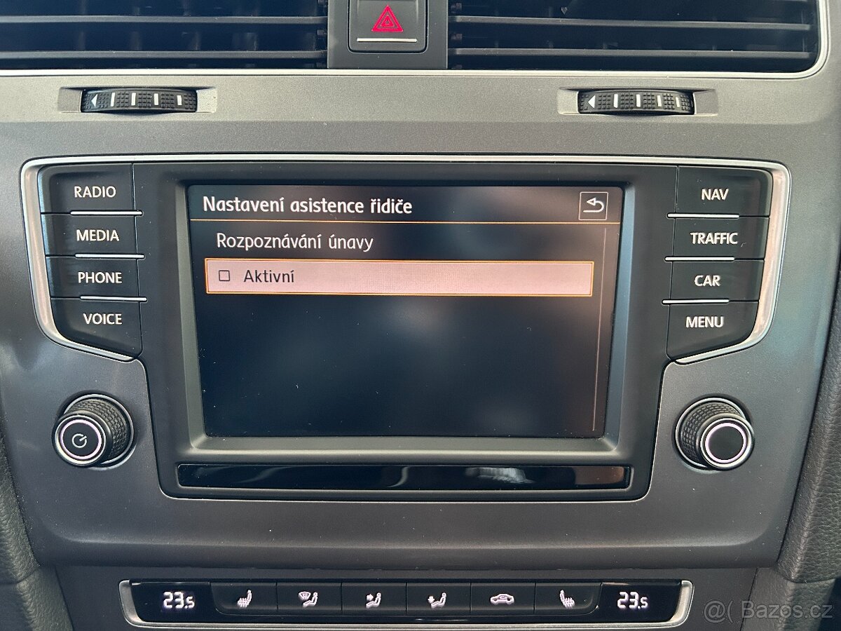 Volkswagen Golf 7 1.6 TDI,LOUNGE,SERVISKA,DPH - 17