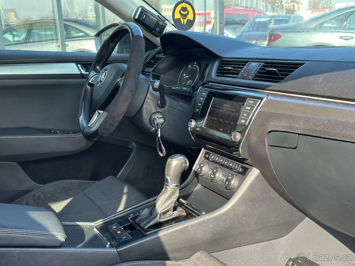 Skoda Superb 2016 - 17