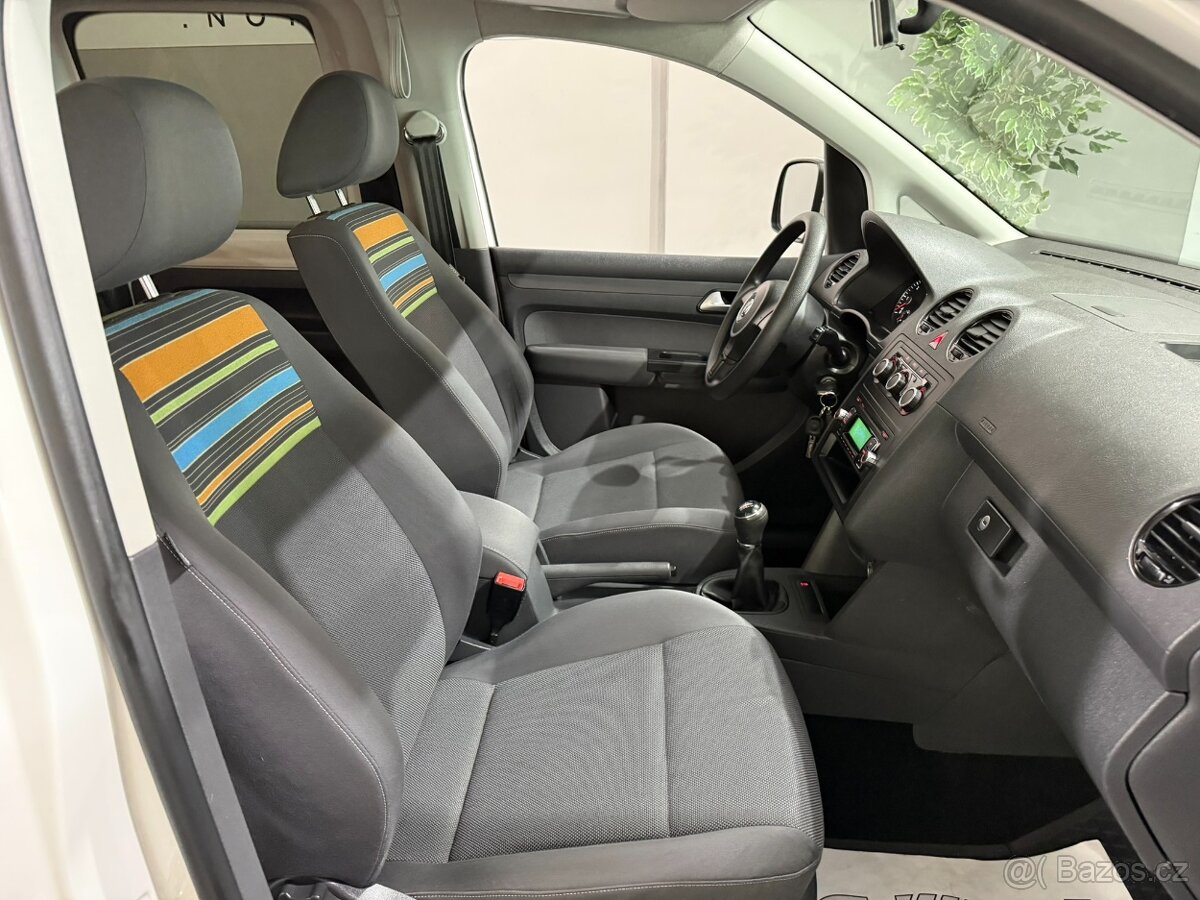 Volkswagen Caddy MAXI 2,0 TDI MAXI 7 MÍST ČIDLA - 17
