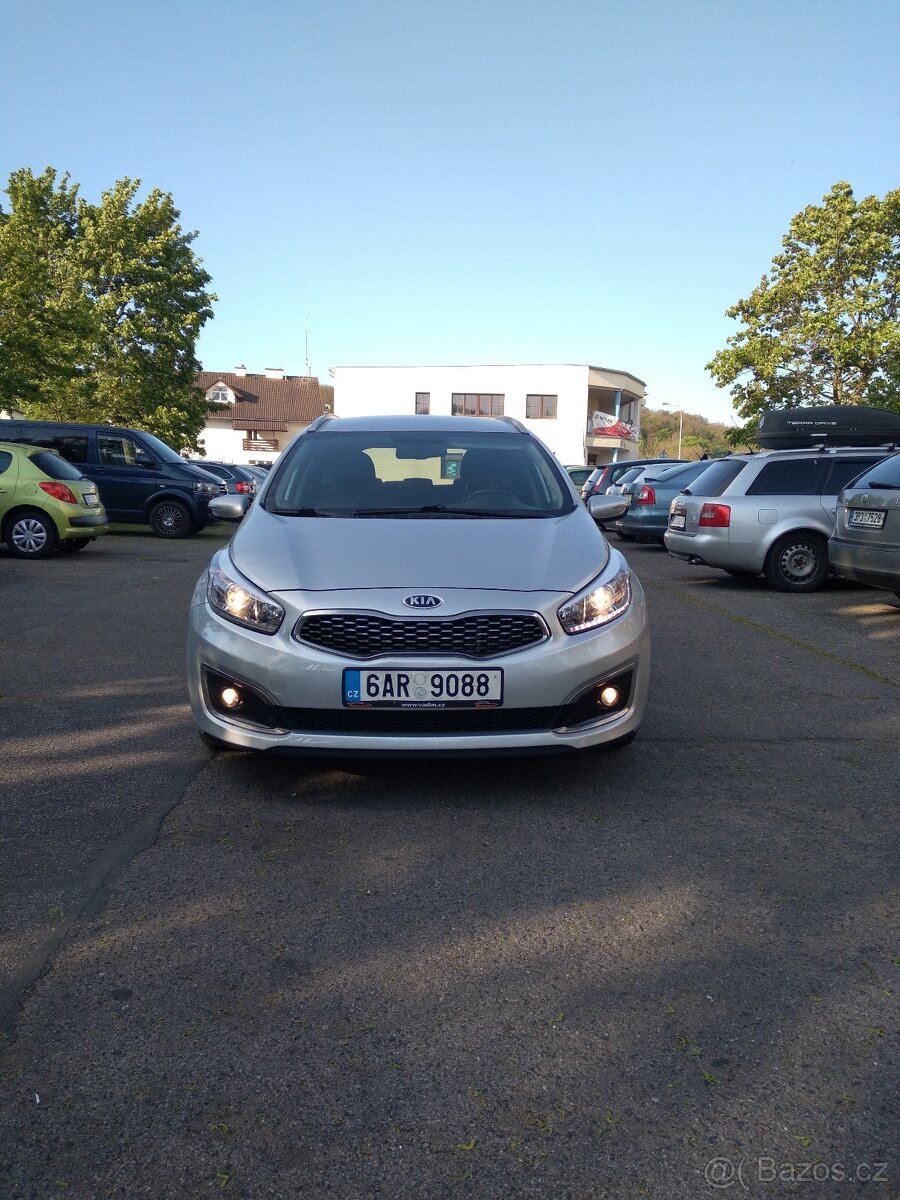 Kia Ceed 1.6Crdi 100kW NAVI - 17