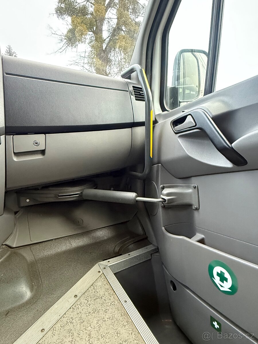 23míst, Mercedes-Benz Sprinter - 17