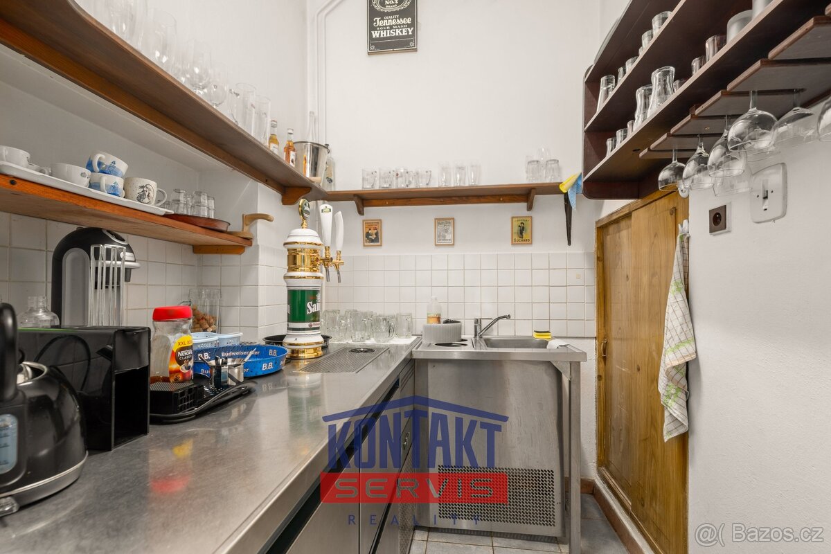 Prodej prosperujícího penzionu s restaurací a prostorné chat - 17