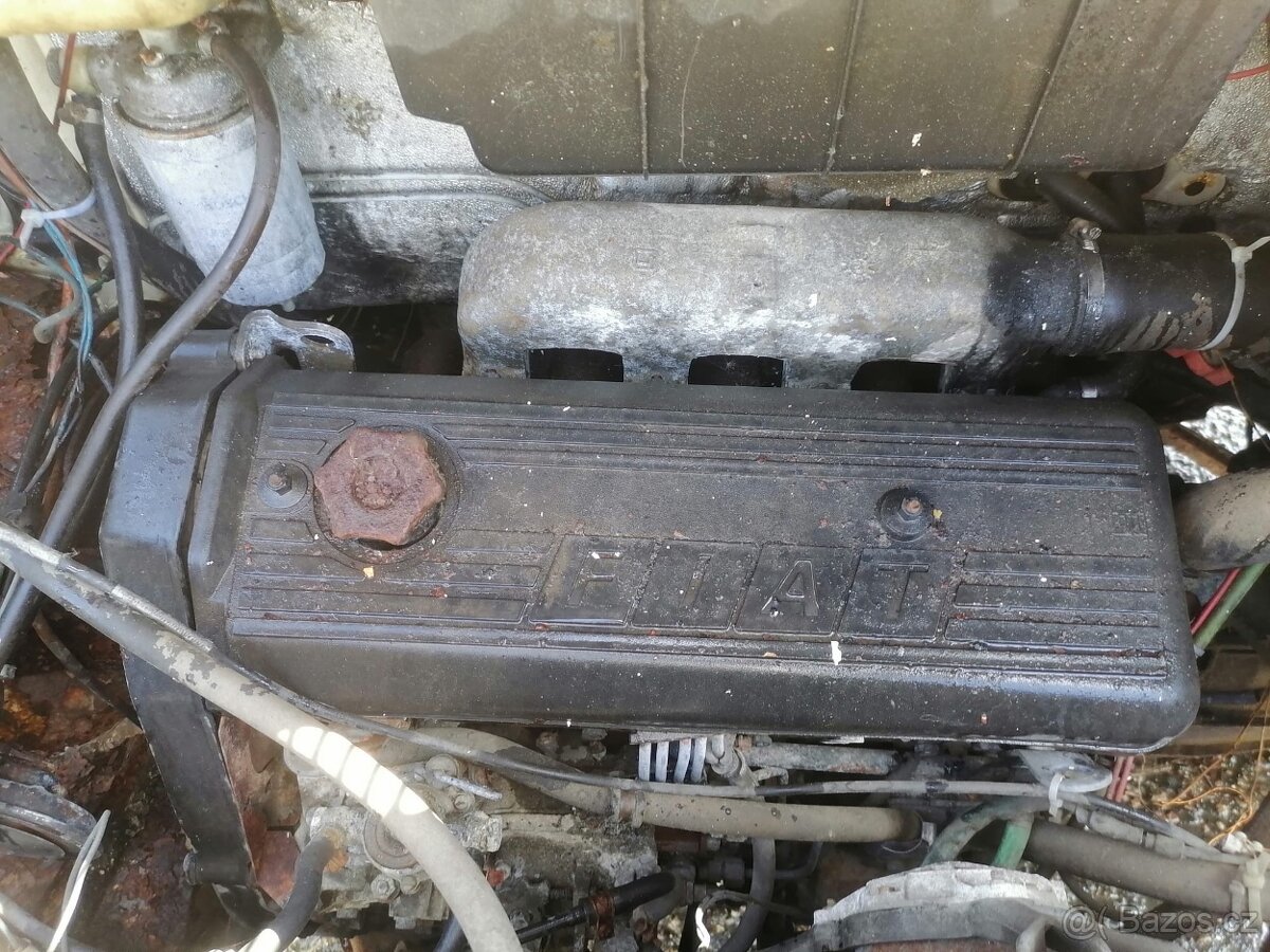 Obytný automobil Fiat 280 - 17