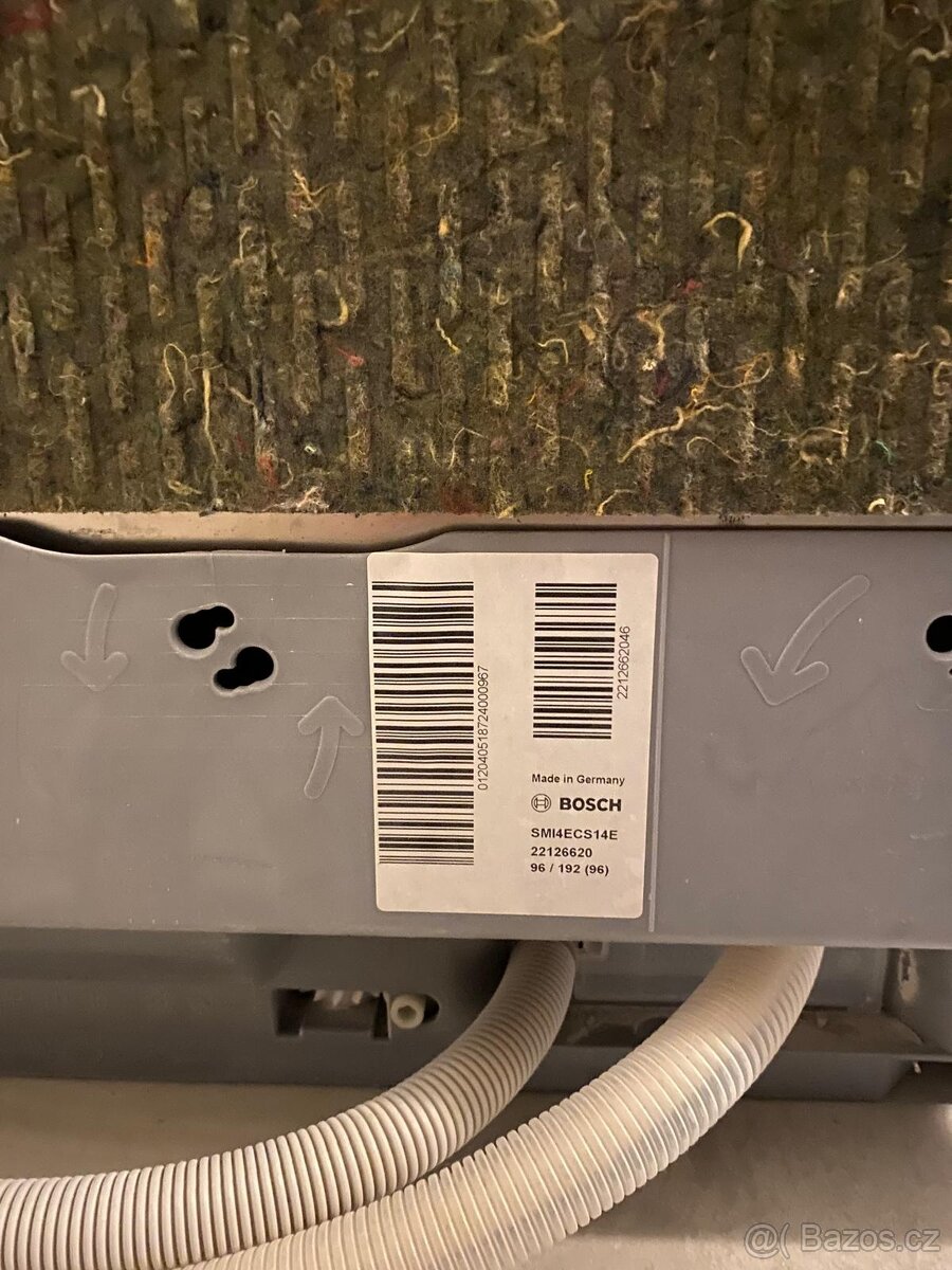 MYČKA NA NÁDOBÍ - 17