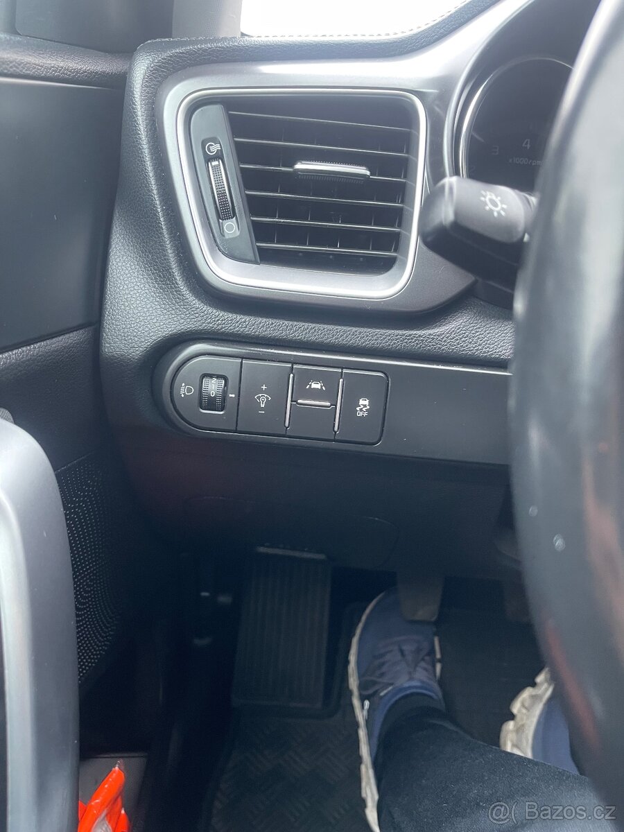 Kia Ceed 1.4 16V 73kw - 17