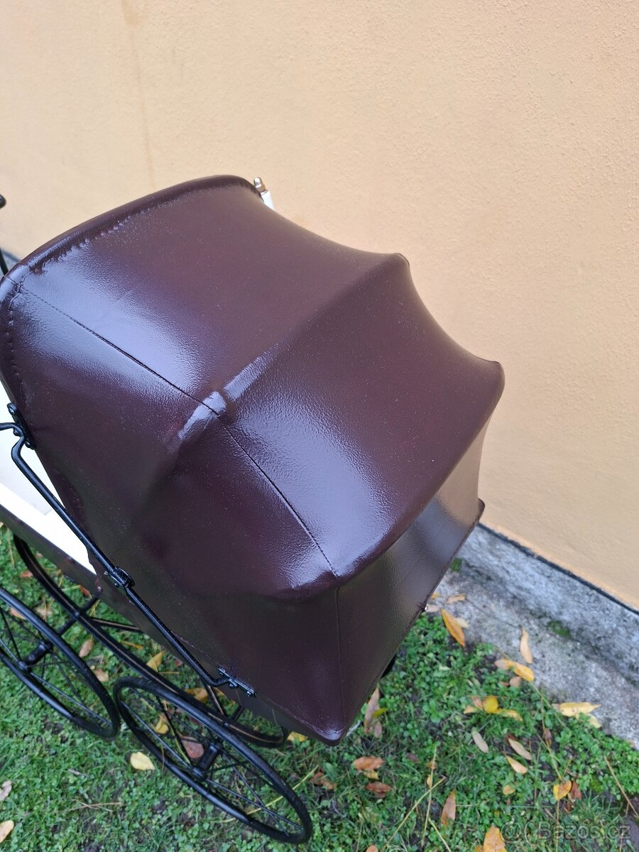 Starožitný kočárek pro panenky č. 637 - 17