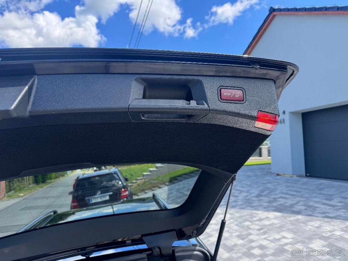 Prodám Mercedes E 220 4x4 provoz 2017 automat - 17