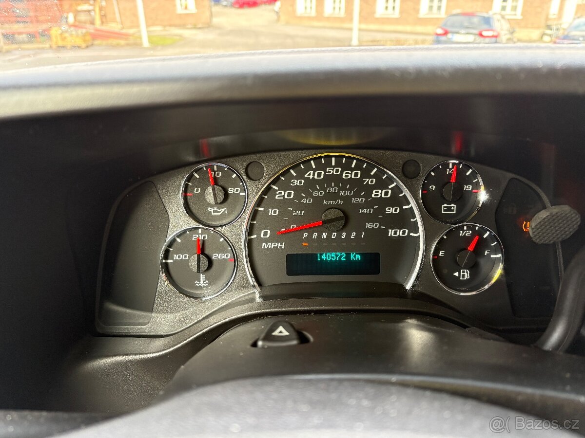 Chevrolet Express 2500 - 17