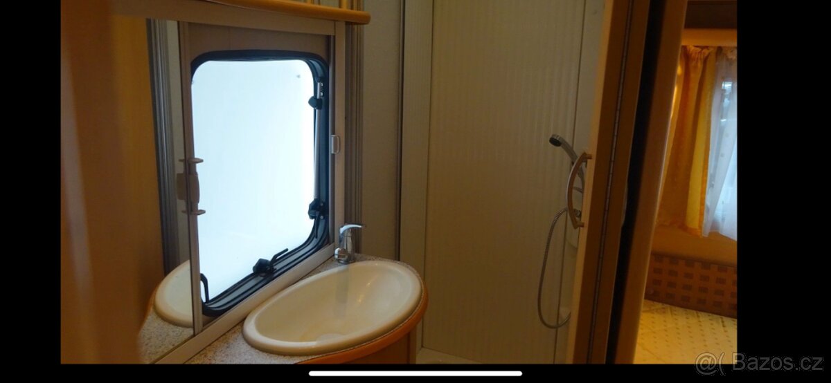 Dethleffs Camper 490 z roku 2002 - 17