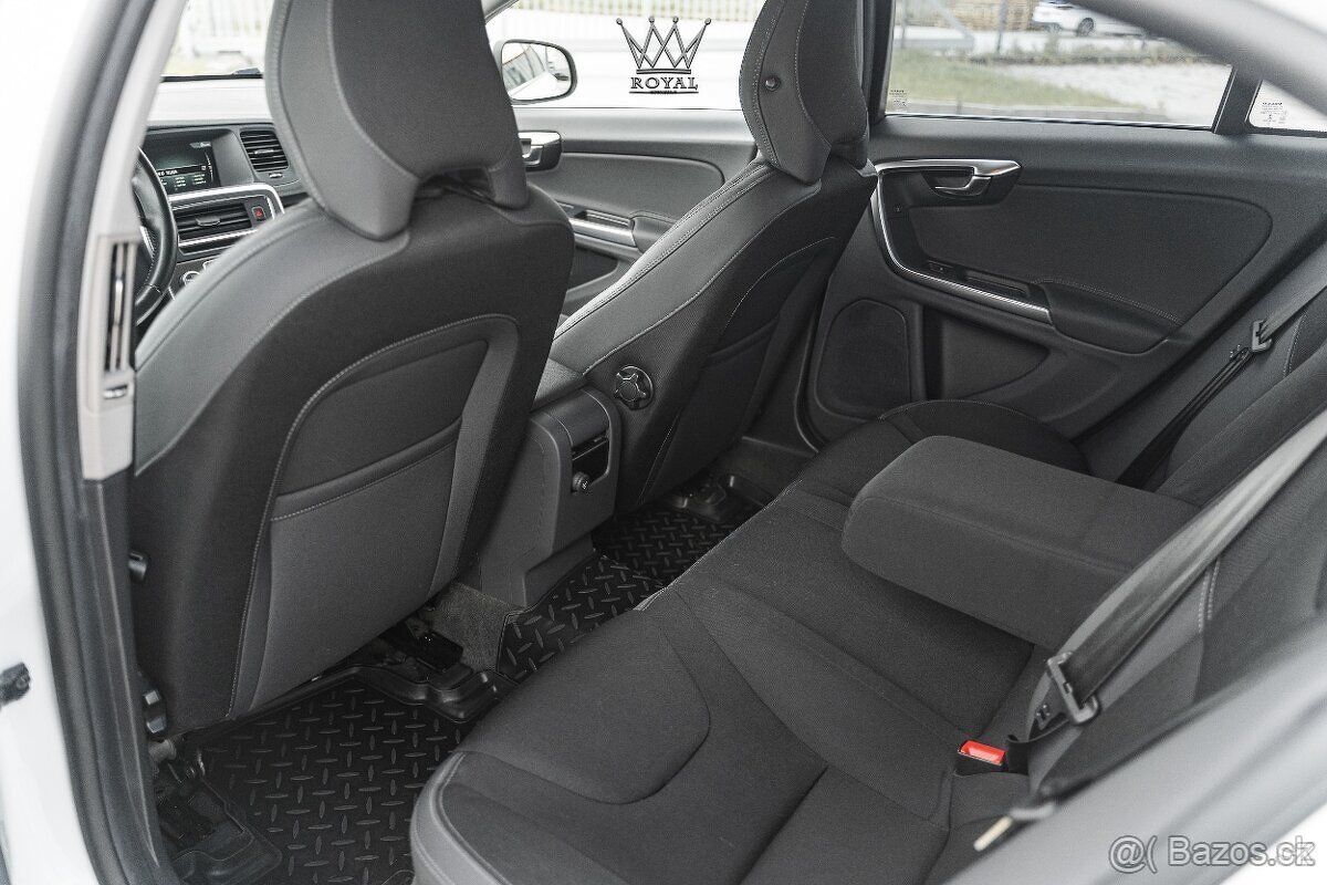 Volvo S60 D4 2.0L Drive-E Kinetic Geartronic - 17