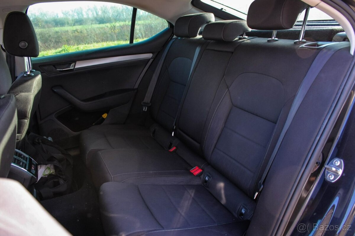 Škoda Superb 2.0 TDI Ambition DSG - 17