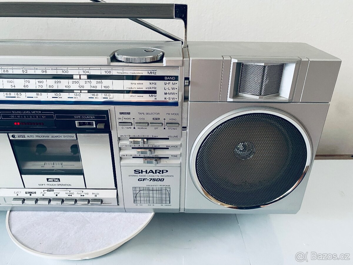 Radiomagnetofon Sharp GF 7500, rok - 17
