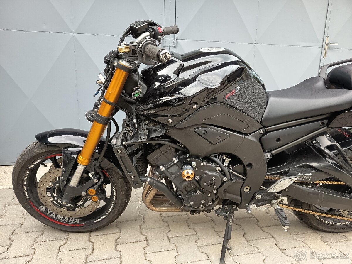 Prodám Yamaha FZ8 S - 17