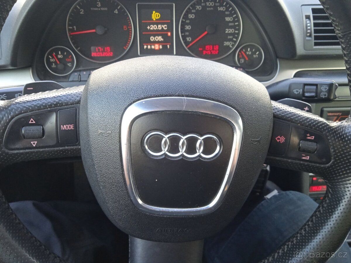 AUDI A4 AVANT B7 3,0TDi150kw,4X4,,AUTOMAT/F1,NAVI,XENONY,ALU - 17