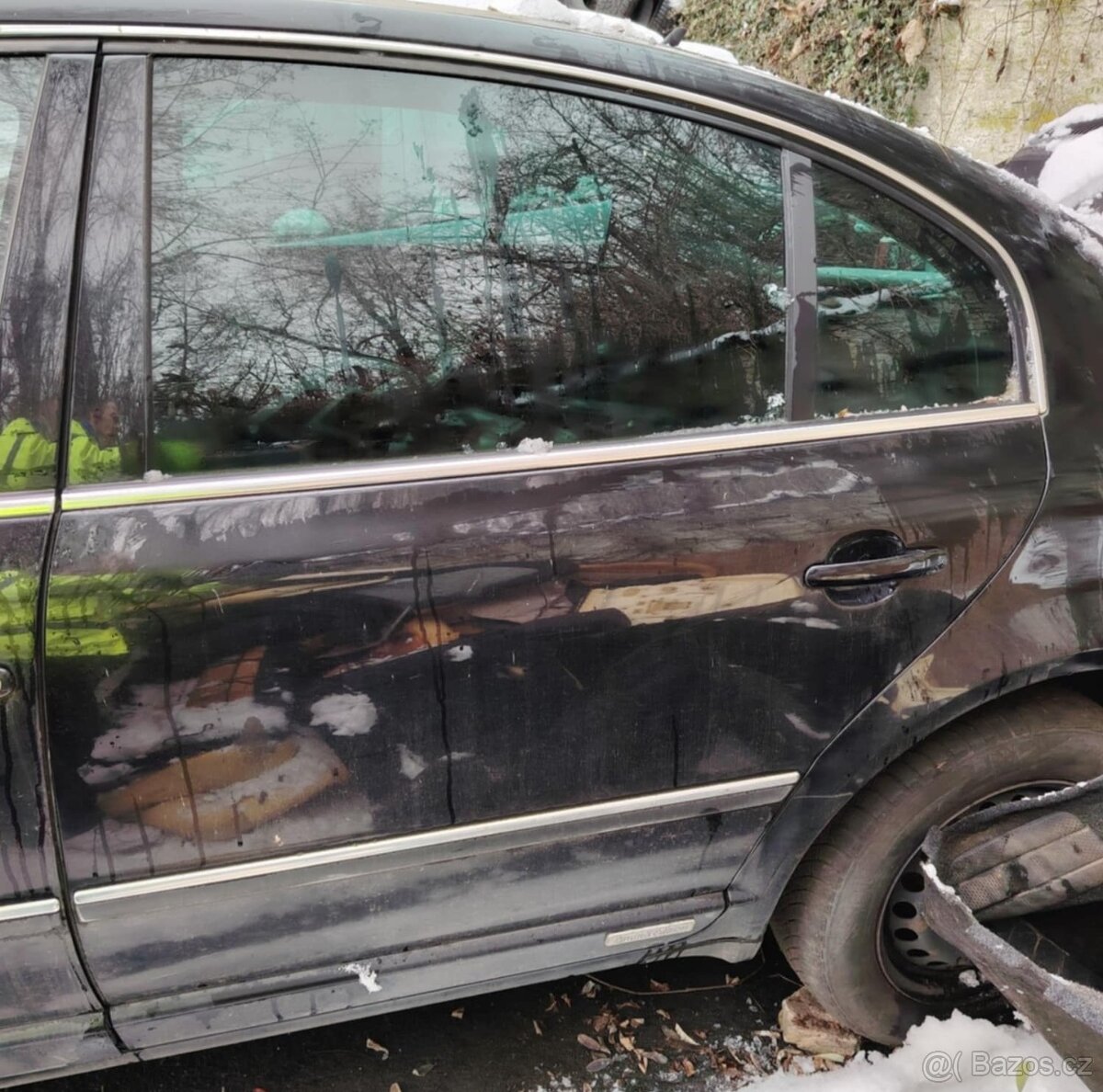 prodám díly ze Škody Superb 1 ,černá met. 9910 - 17