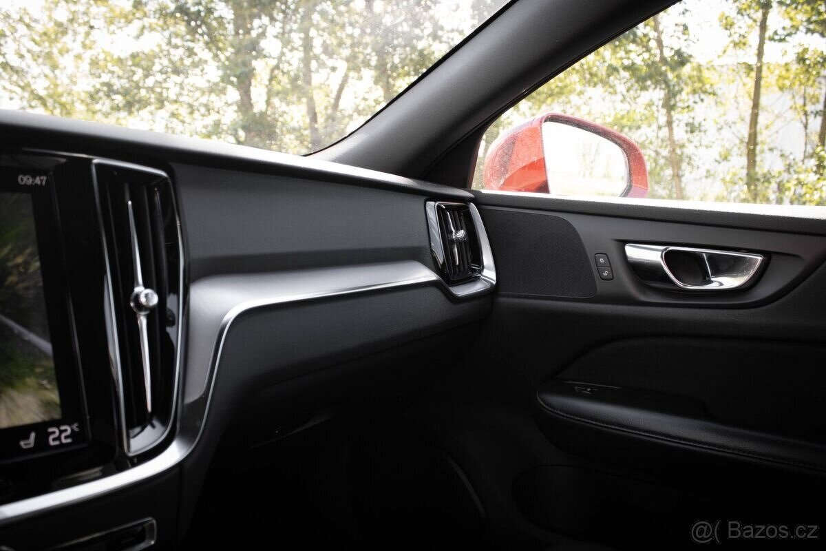 Volvo V60 2,0D 147kw A/T AWD - DPH - 17
