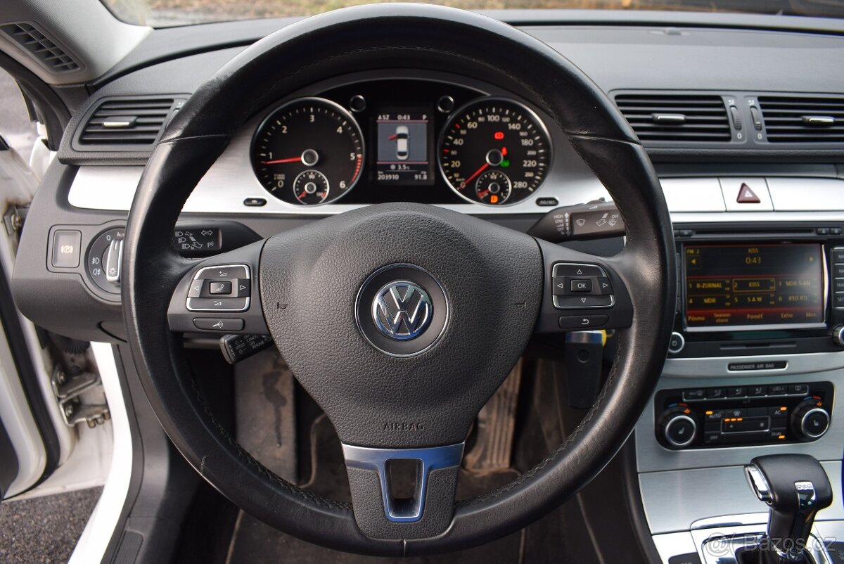Volkswagen Passat CC 2,0 TDi DSG SUPER STAV - 17