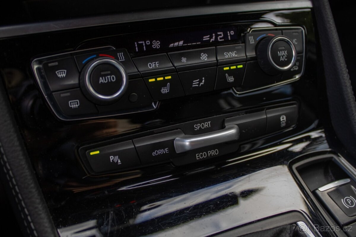 BMW Rad 2 Active Tourer 225xe iPerformance A/T odpočet DPH - 17