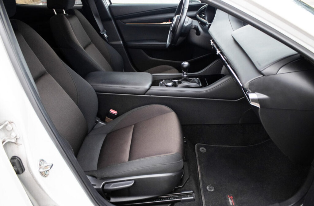 Mazda 3 90kW (2020). - 17