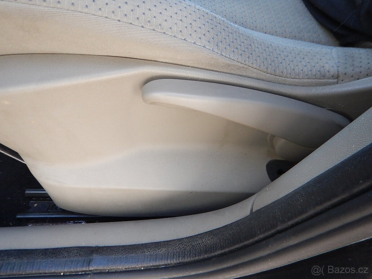 RENAULT Clio 1.4i, 72 kW, KLIMA - 17