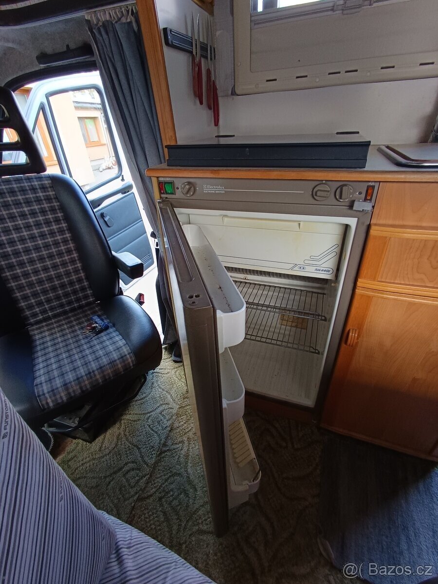 Alkovna, bydlík, obytný vůz - 17