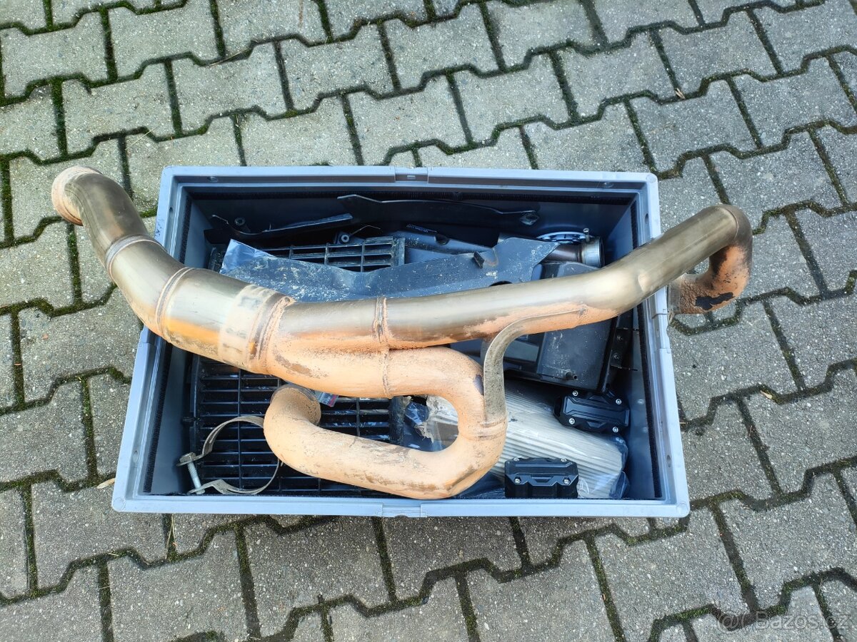 KTM Adventure 1090 R - 17