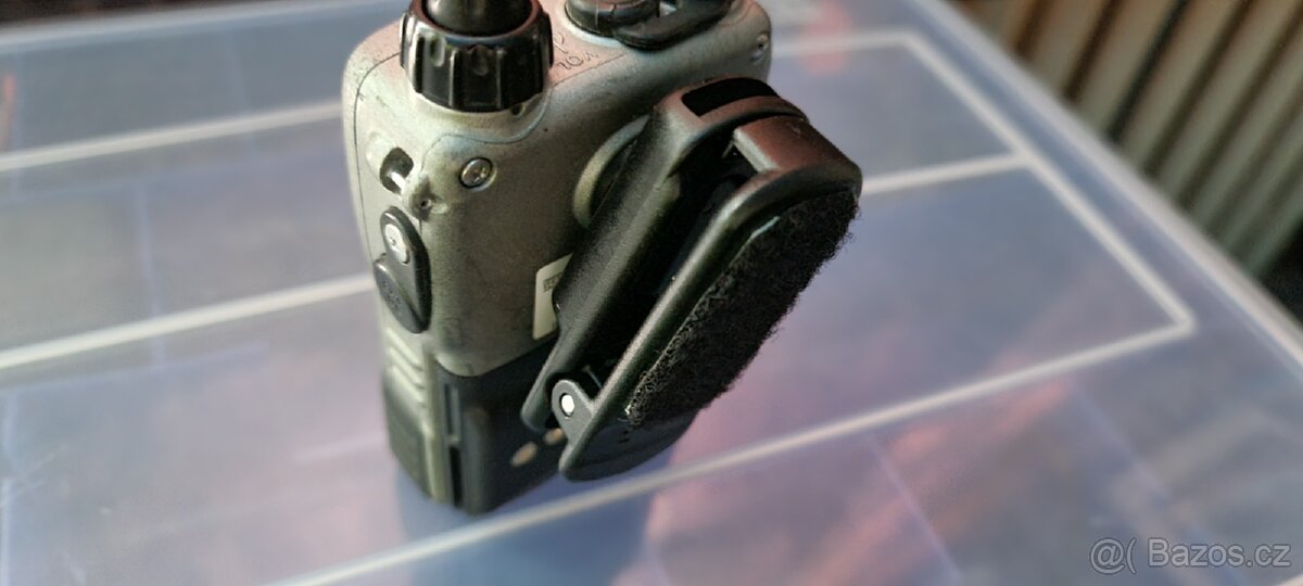 Yaesu VX-7R vč příslušenství. - 17