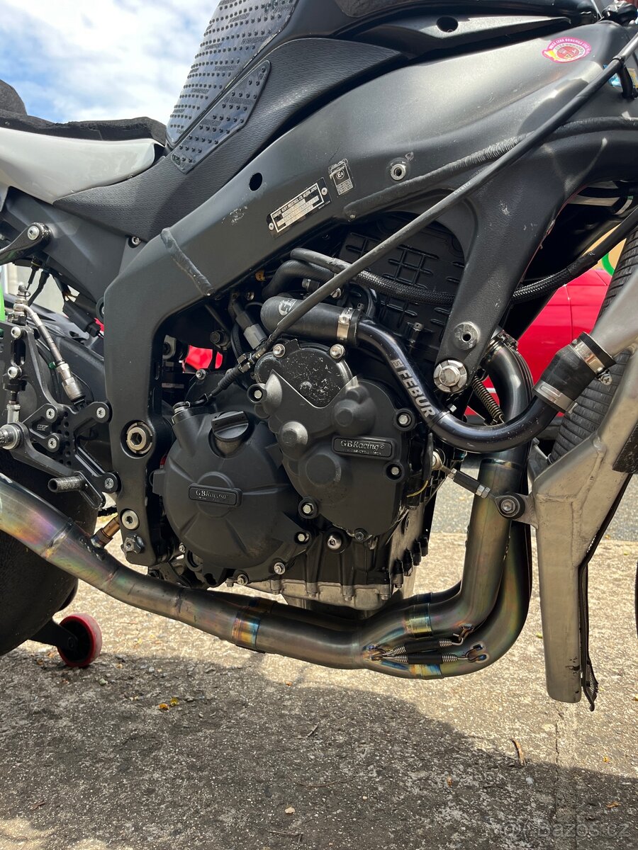 Kawasaki ZX6R závodní speciál okruhovka - 17