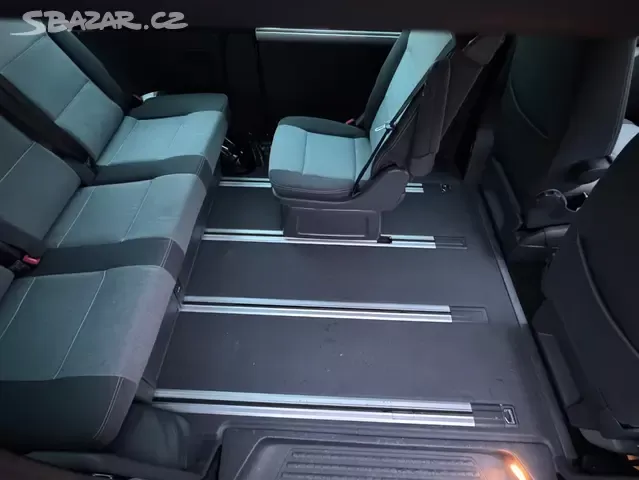 VW Multivan T5 1.9 TDI 75kW,Webasto,Tažné,1.Majitel,Serviska - 17