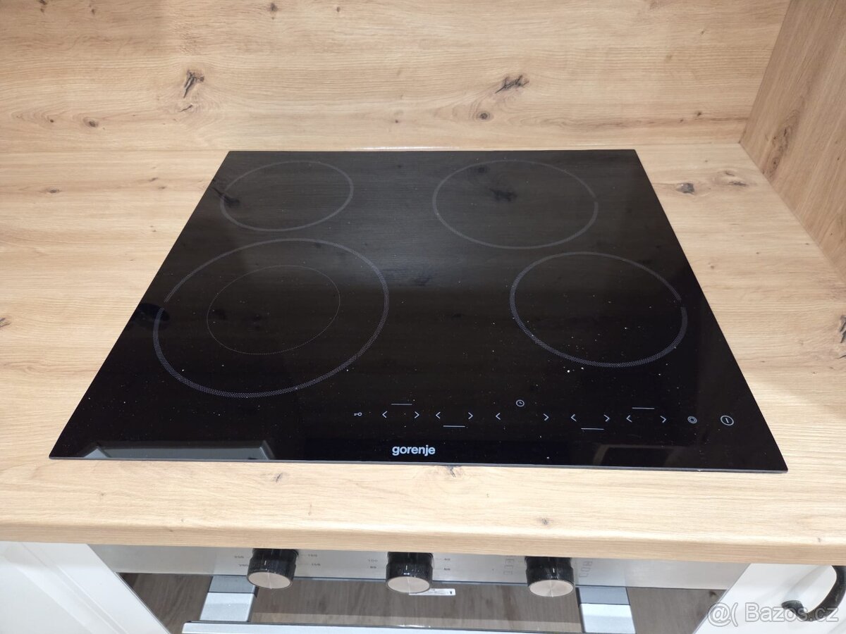 Nová kuchyně STELLA 250 x 205cm - 17