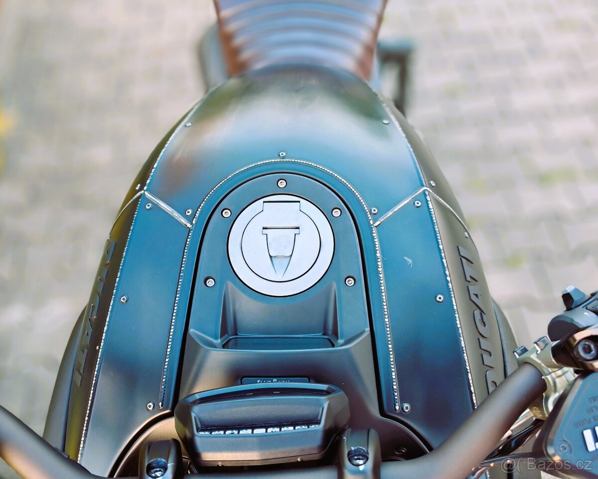DUCATI DIAVEL DIESEL EDITION 666-ZBERATELSKY KUSOK - 17