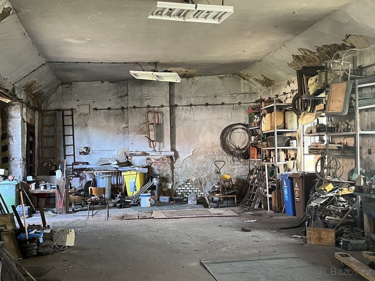 Secesní vila v centru Pacova - 17