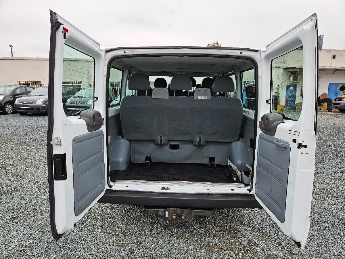 FORD TRANSIT 2.2 74KW L1H1 9 MÍST 2012 - 17