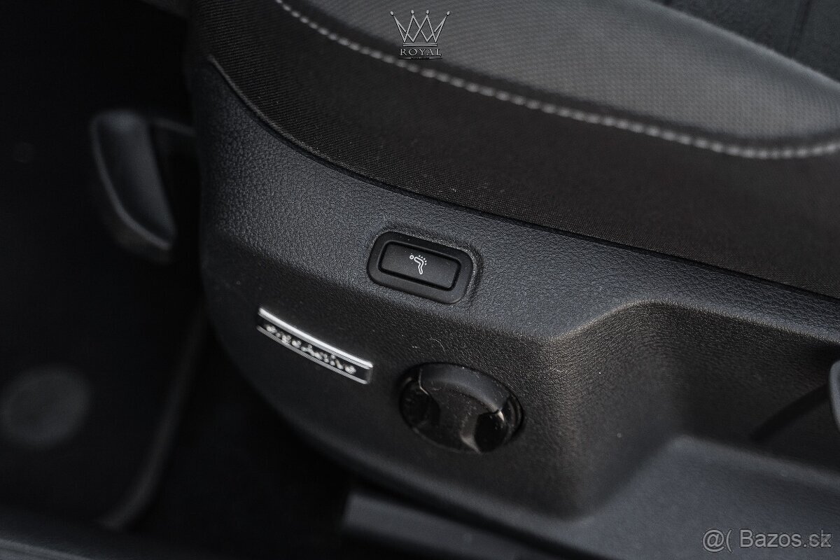 Volkswagen Golf 7,5 Variant 2.0 TDI Highline ACC DPH - 17