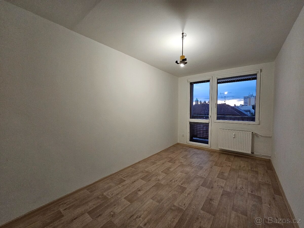 Pronájem bytu 3+1 s balkonem, Tyršova, Bělá pod Bezdězem - 17