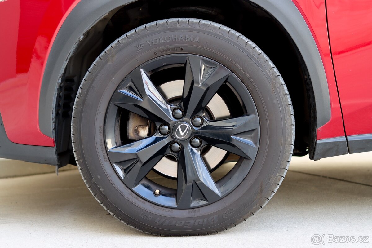 Lexus NX 300h, Black Package, DPH - 17