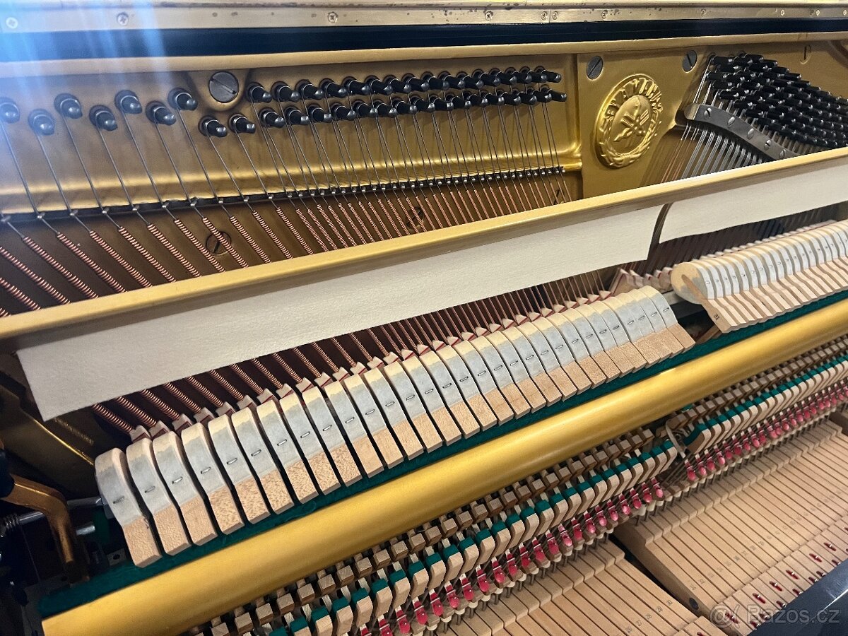 Pianino Yamaha mod. U1 se zárukou 5 let, doprava do 100 km. - 17