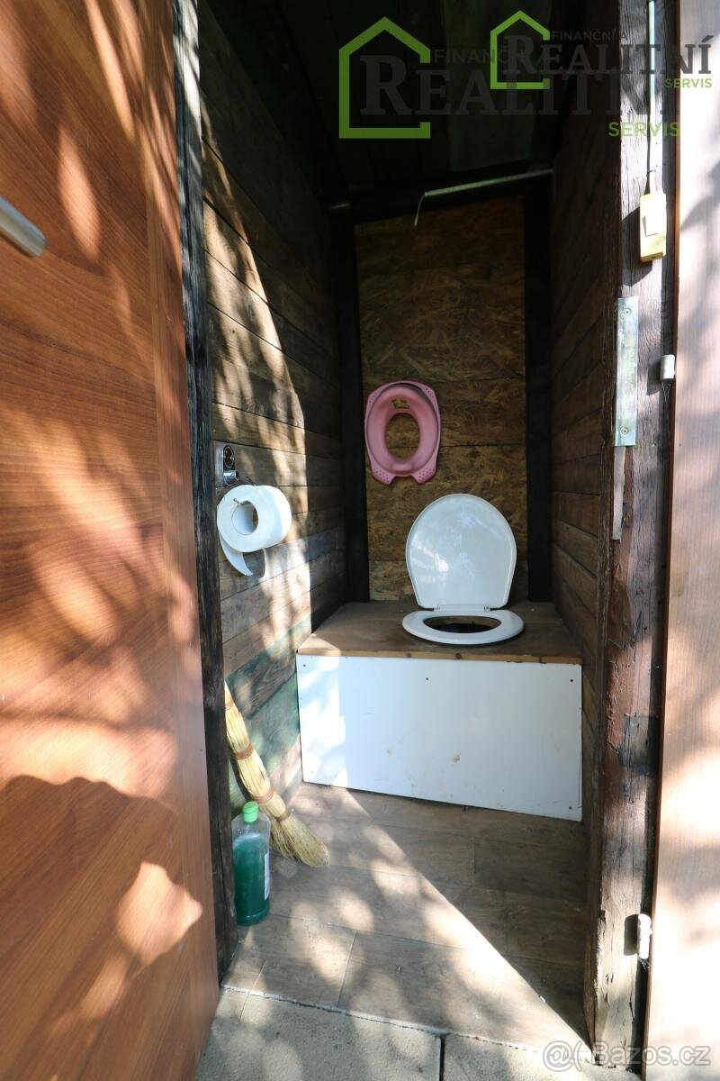 Prodej dvou chat v Praze 6 - Suchdole. - 17