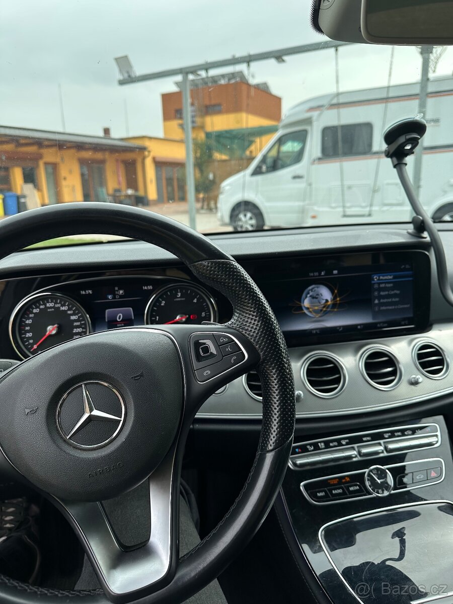 Mercedes-Benz E-class - 17