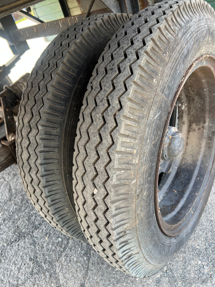 OBYTNÁ POJÍZDNÁ CHATA NA KOLECH S TERASOU - 17