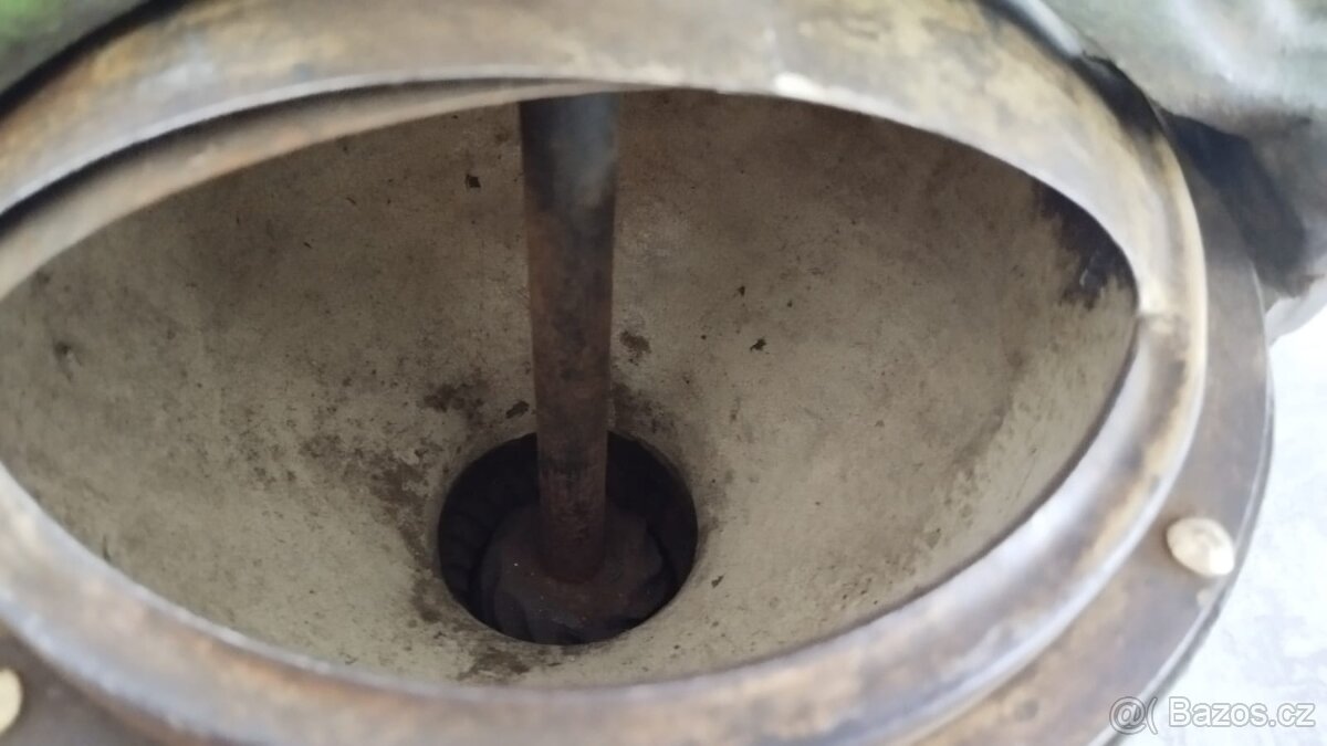 Obrovský mlýnek IDEAL s rumpalem, starožitnost dnes sleva - 17