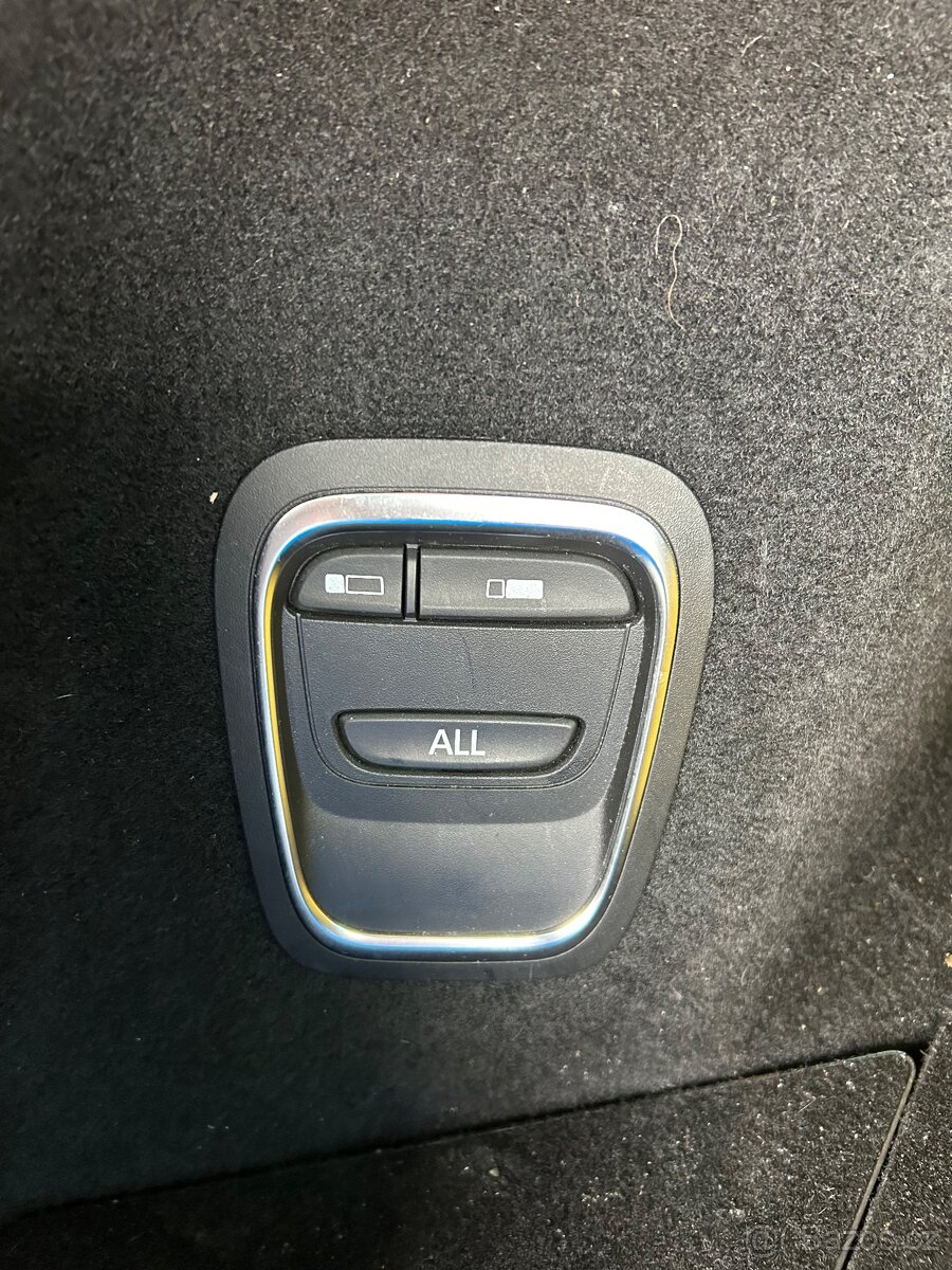 Renault Grand Scenic - 17