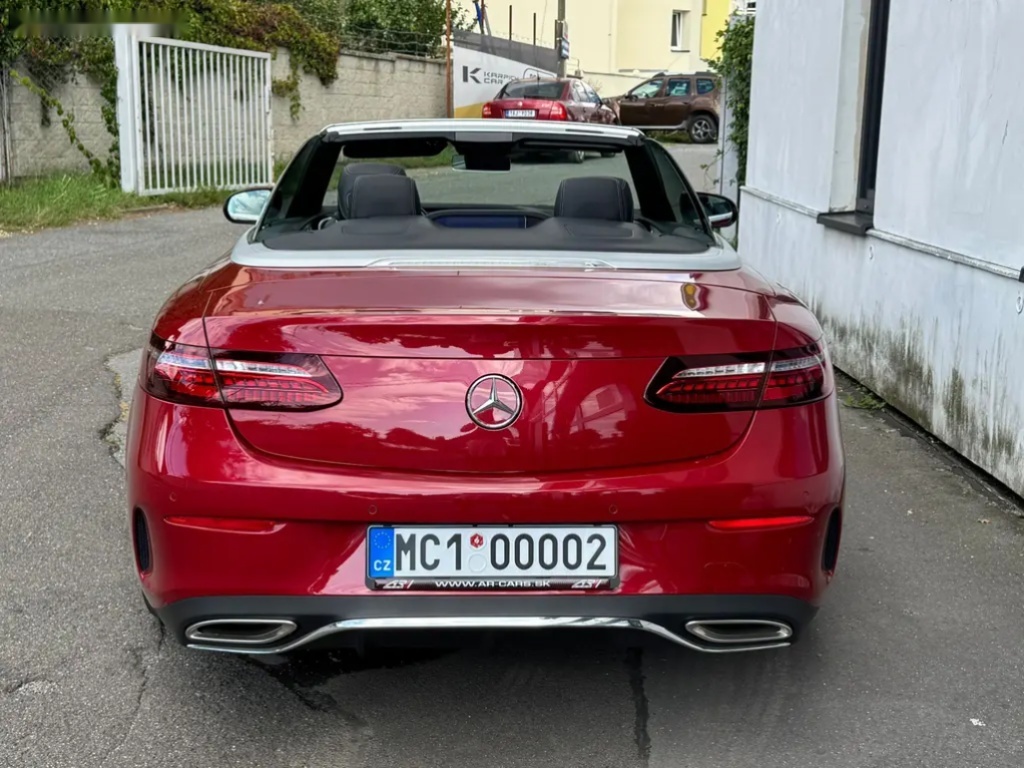 Mercedes-Benz Třídy E, 200 Cabrio - 17