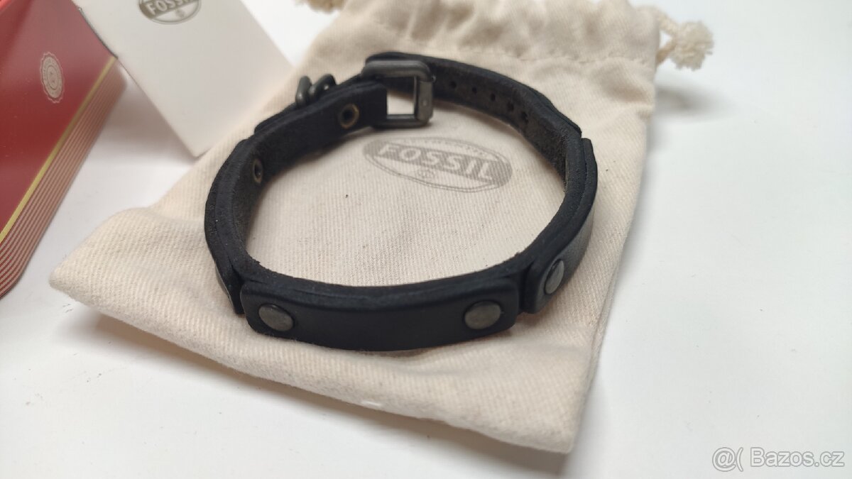 Predám náramky Fossil - 17