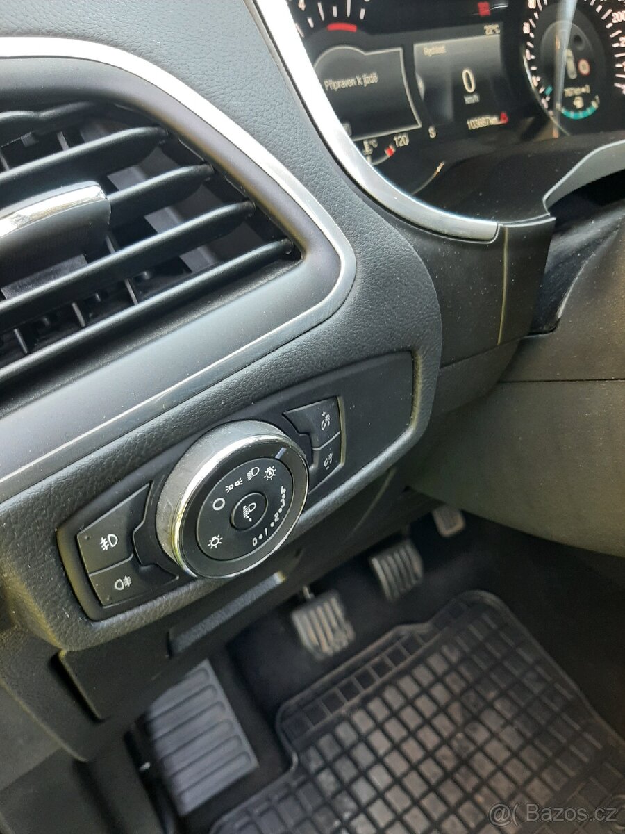 Ford s-max Titanium 2.0tdci 132kw - 17